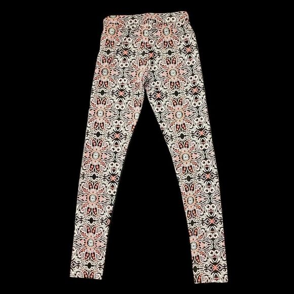 Vintage Black and White Patterned Leggings - Picture 5 of 7